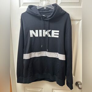 Nike men’s NSW City Made Cargo Pocket Knit Black Pullover